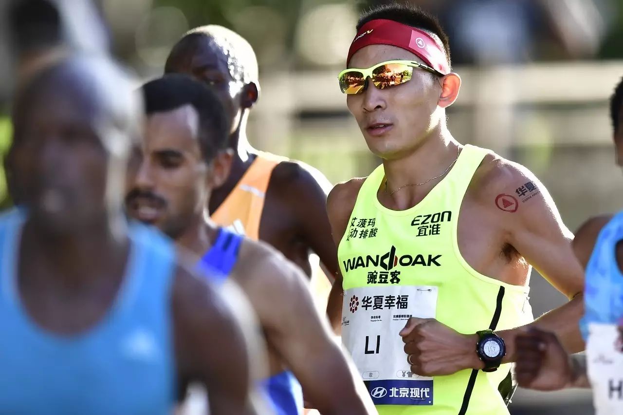 开云体育在线-关于华夏联赛最新情报曝光，球员们拼尽全力追逐冠军的信息