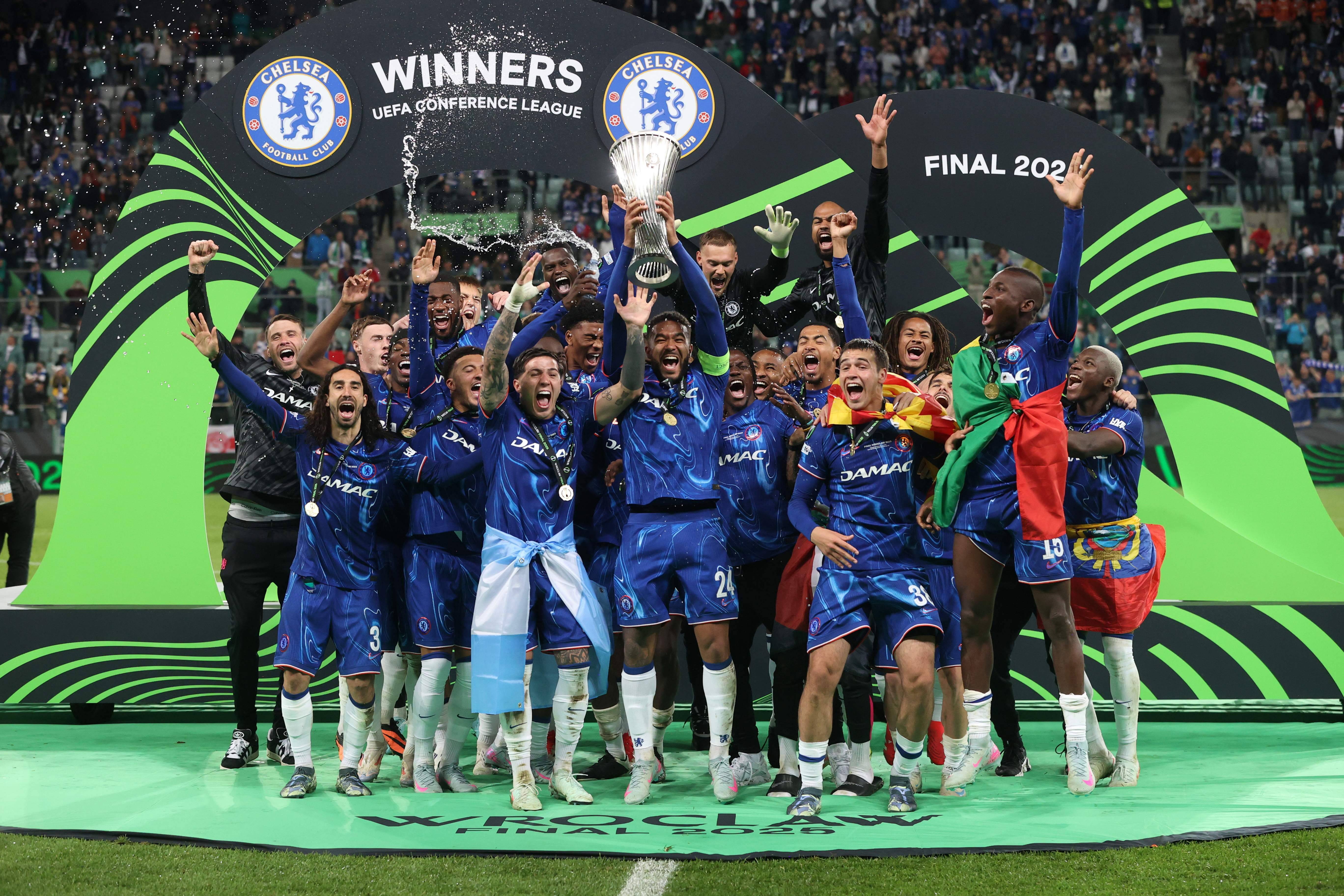 开云体育-切尔西客场击败纽卡斯尔，领先优势保持