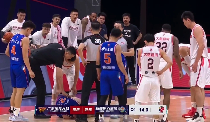 开云平台-包含湖北对云南的较量引发球迷热议的词条