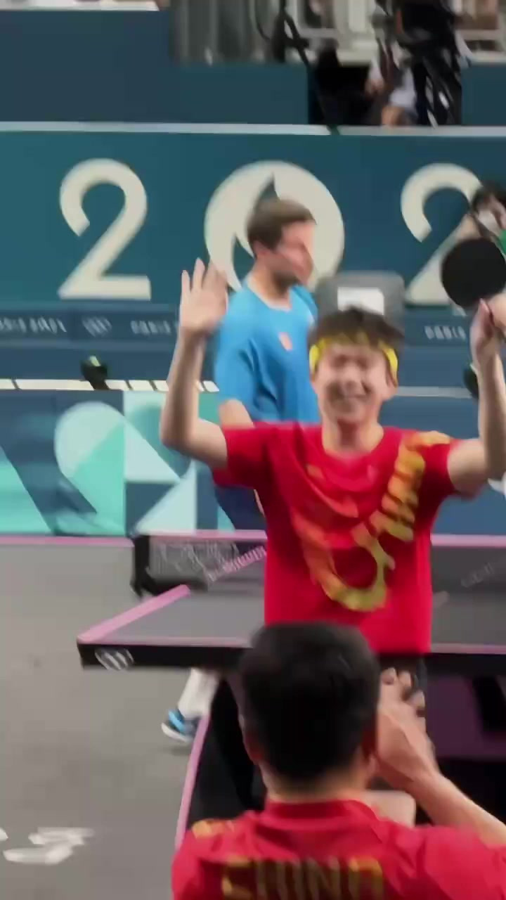 开云体育-波兰队轻取德国队,王皓扛起全队