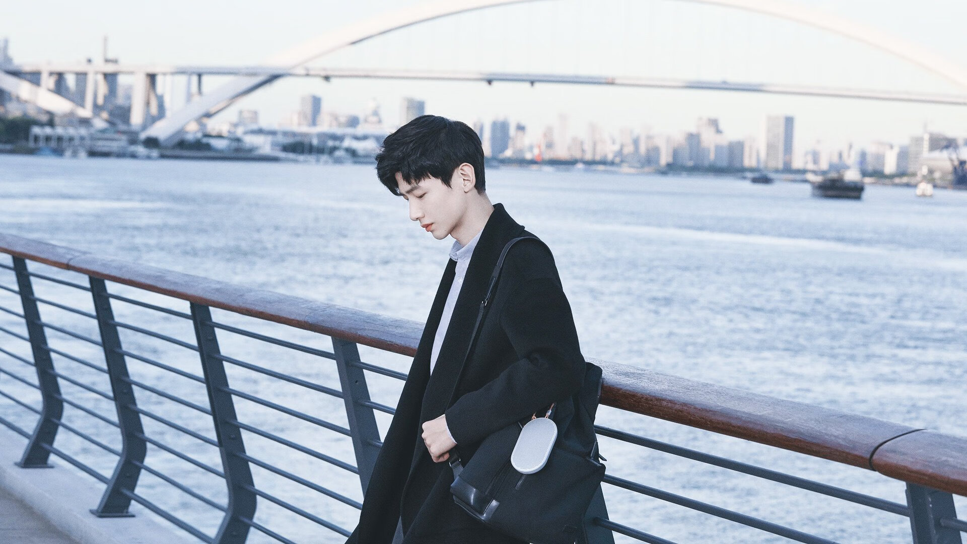 开云下载-慕尼黑雪山遭遇北美寒流，拜仁用最冷的方式，险胜加拿大的极地防线